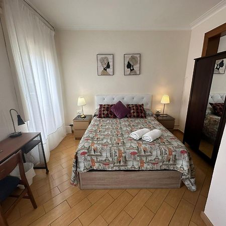 Alojamiento Nuevo Valenci Bed & Breakfast Barcelona Exterior photo