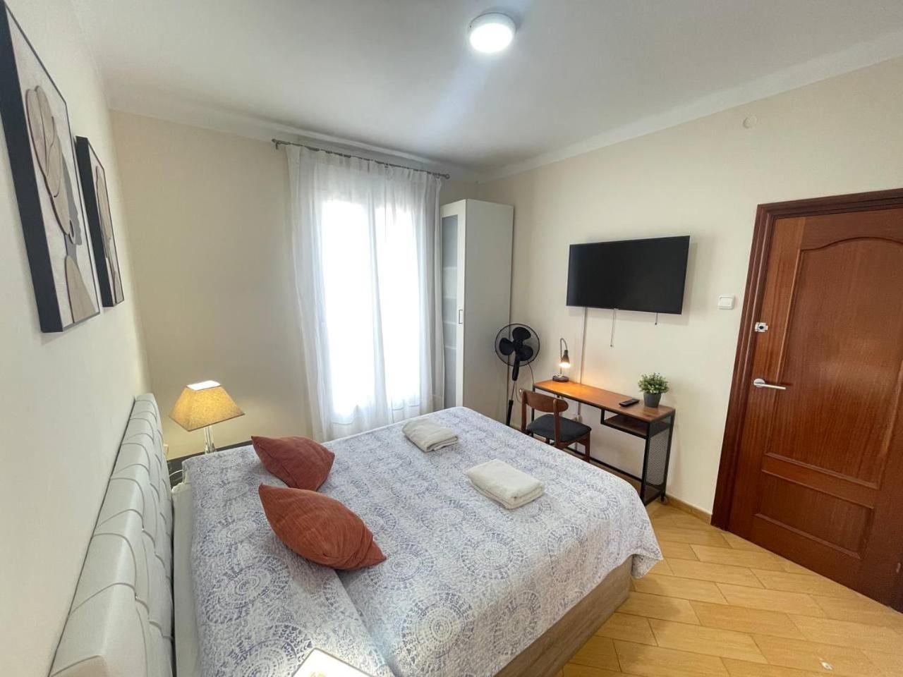 Alojamiento Nuevo Valenci Bed & Breakfast Barcelona Exterior photo