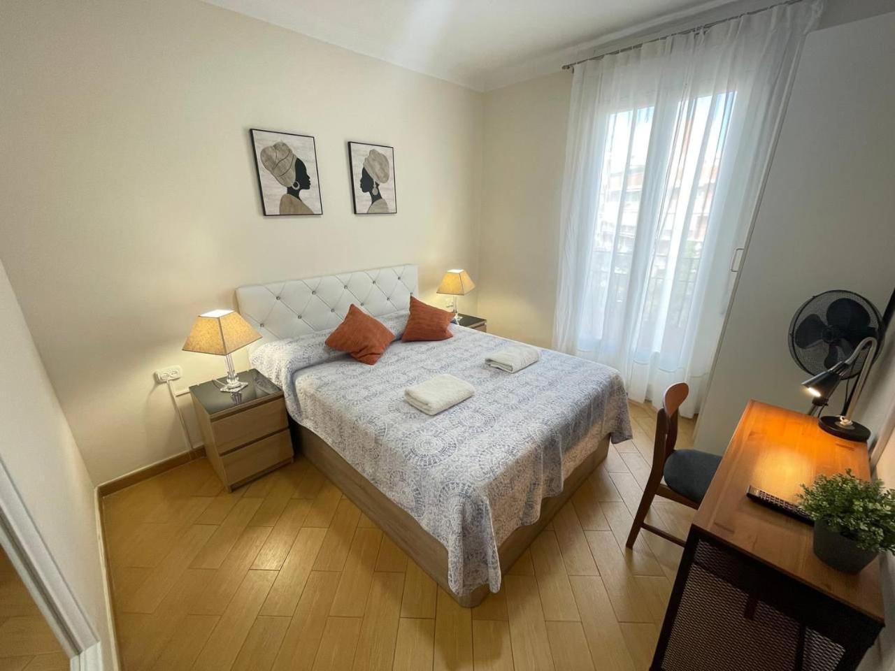 Alojamiento Nuevo Valenci Bed & Breakfast Barcelona Exterior photo