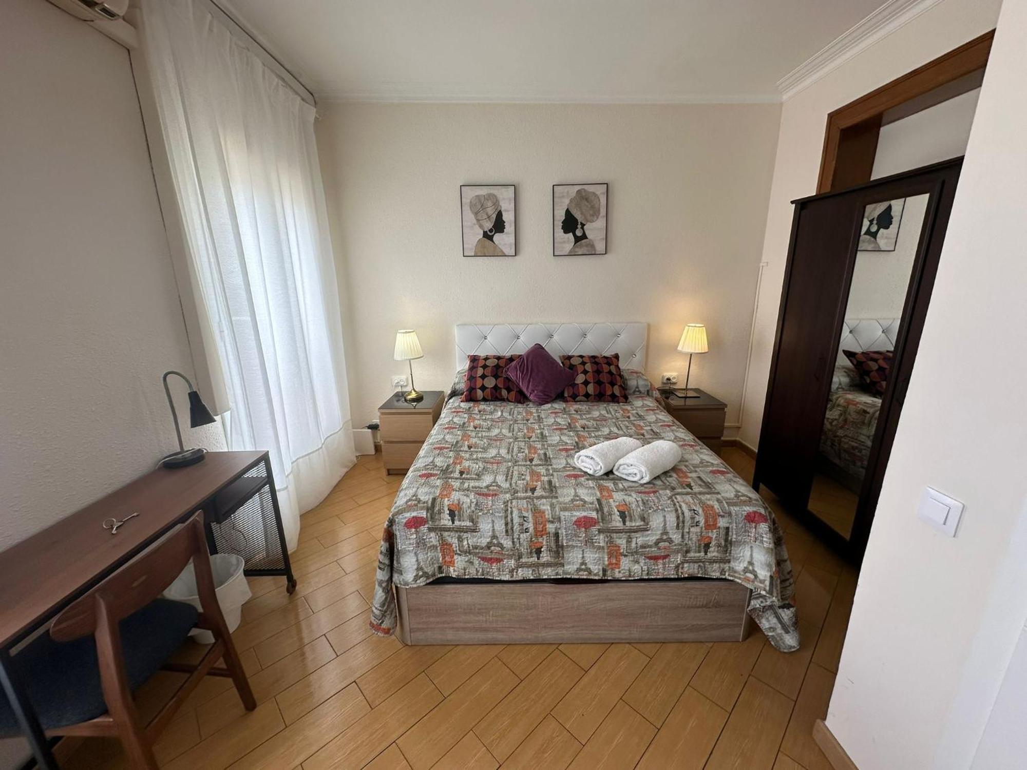 Alojamiento Nuevo Valenci Bed & Breakfast Barcelona Exterior photo